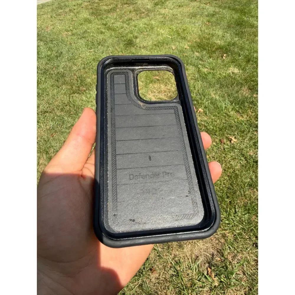iphone 15 pro max otter box defender pro